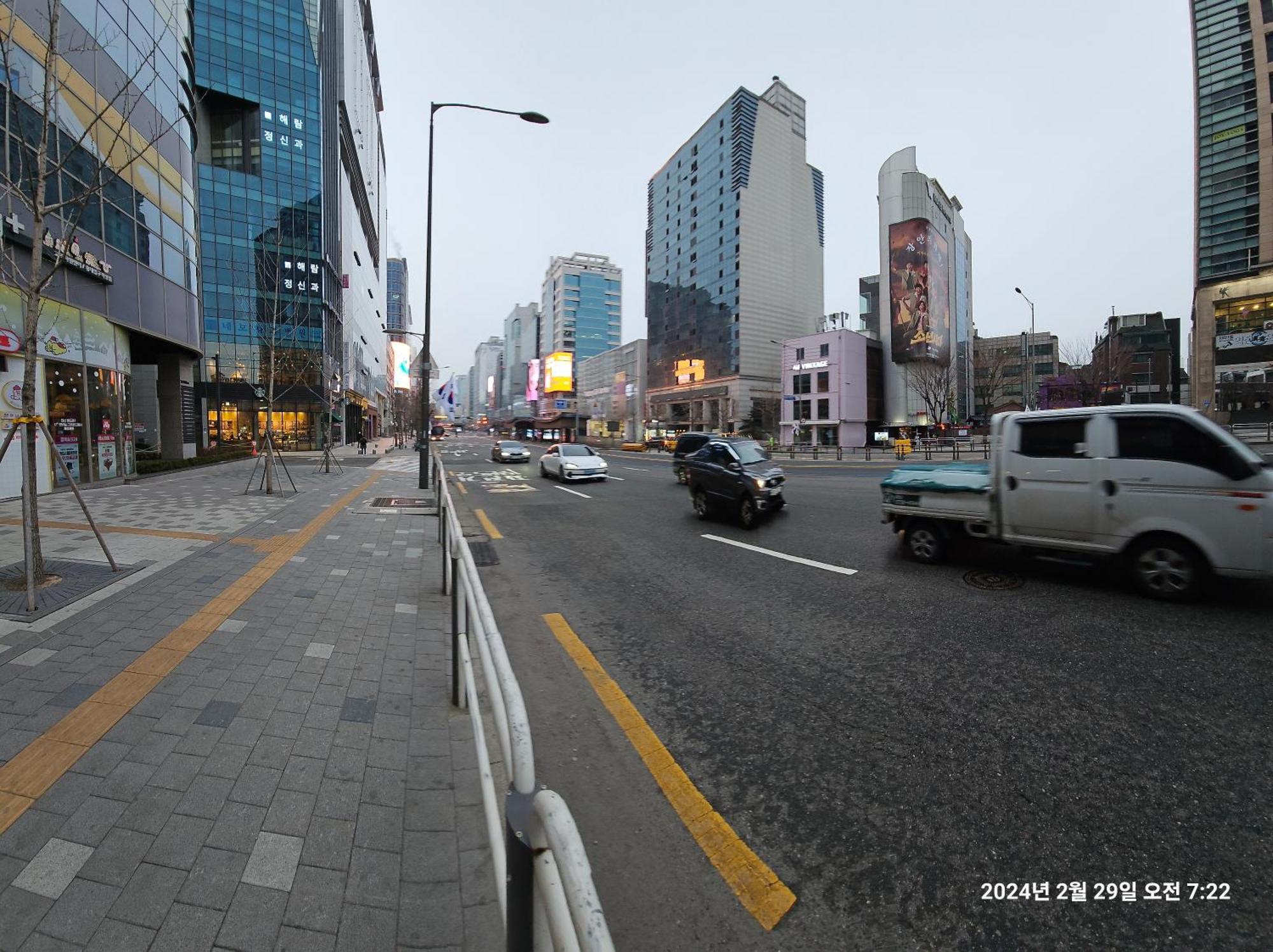 Hongdae Residence-5 1Min From Hongik Uni Station Exit #1 Seoul Exterior photo