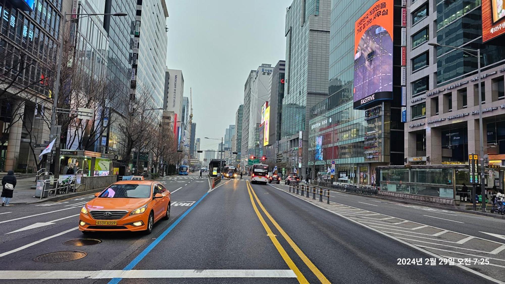 Hongdae Residence-5 1Min From Hongik Uni Station Exit #1 Seoul Exterior photo